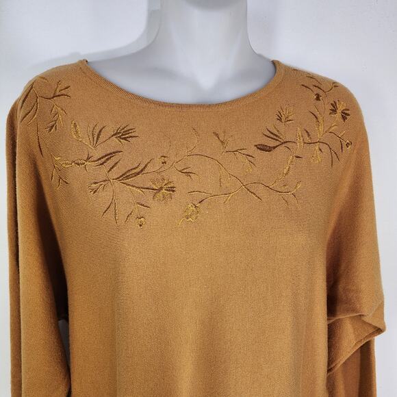 Milano Sweater Womens Medium Pullover Embroidered Floral Dolman Sleeve Mustard - Picture 3 of 9